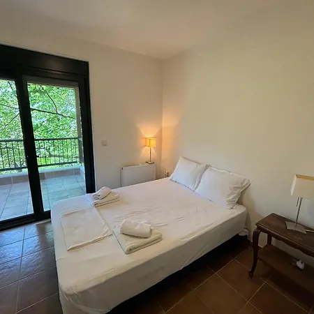 Elegant Maisonette At Hébergement de vacances *